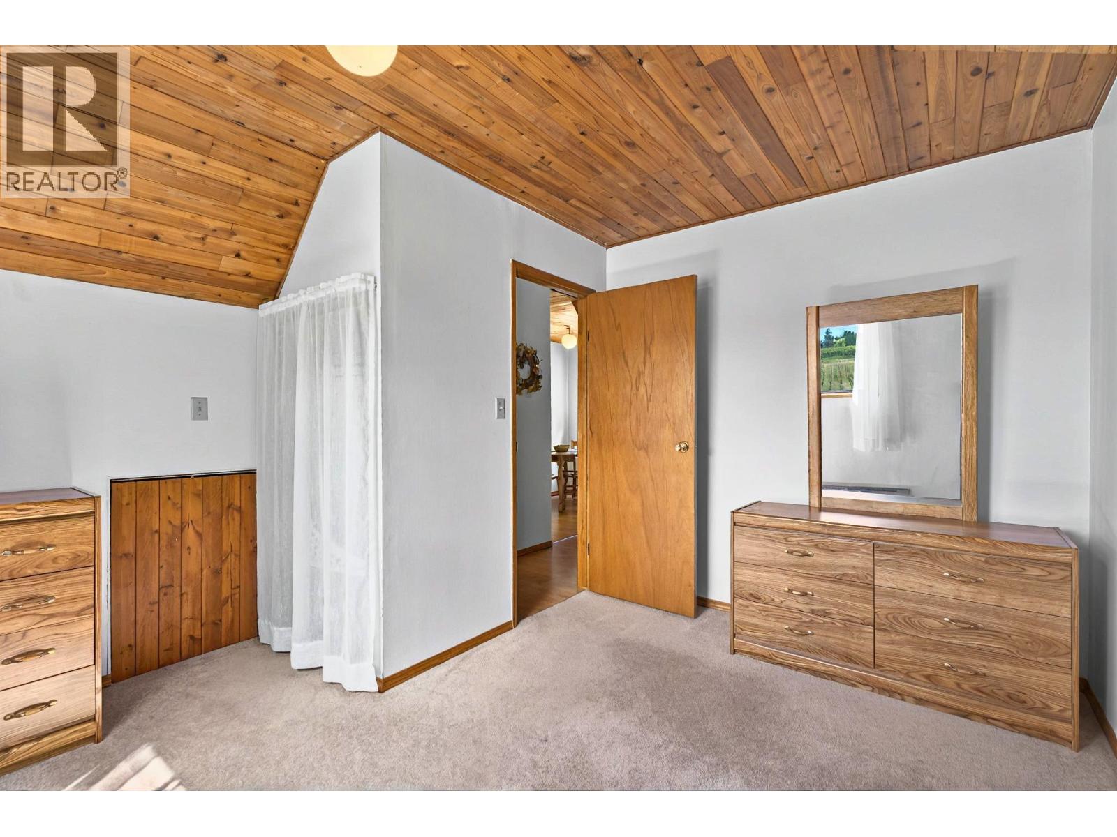 3025 Naramata Road, Naramata