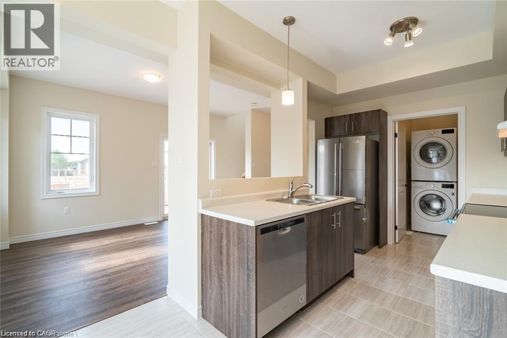 18 BIROT Lane, Ancaster, Ontario, L9K0K1 — Photo 12