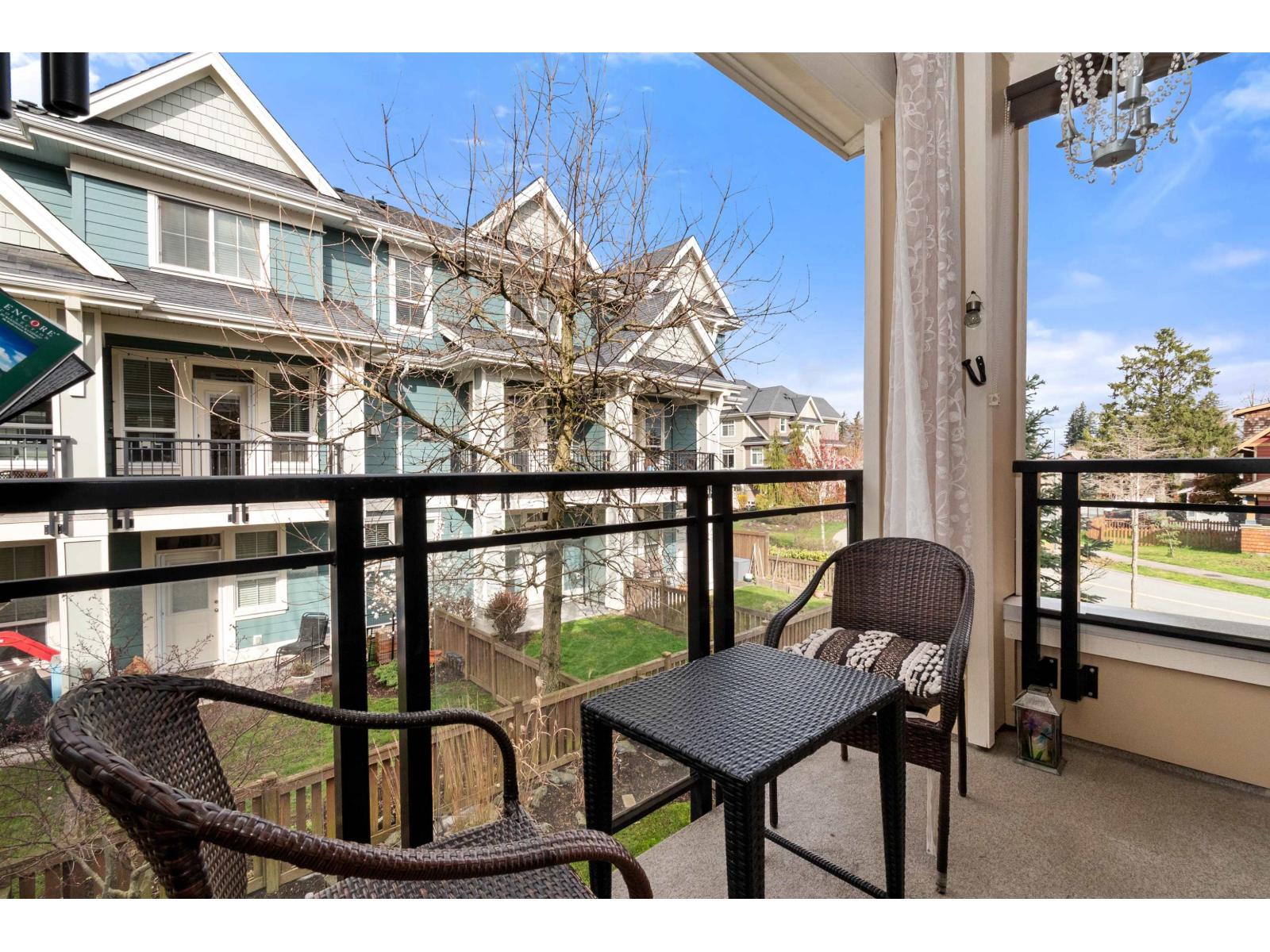 43 45290 SOOWAHLIE CRESCENT, Garrison Crossing, Chilliwack