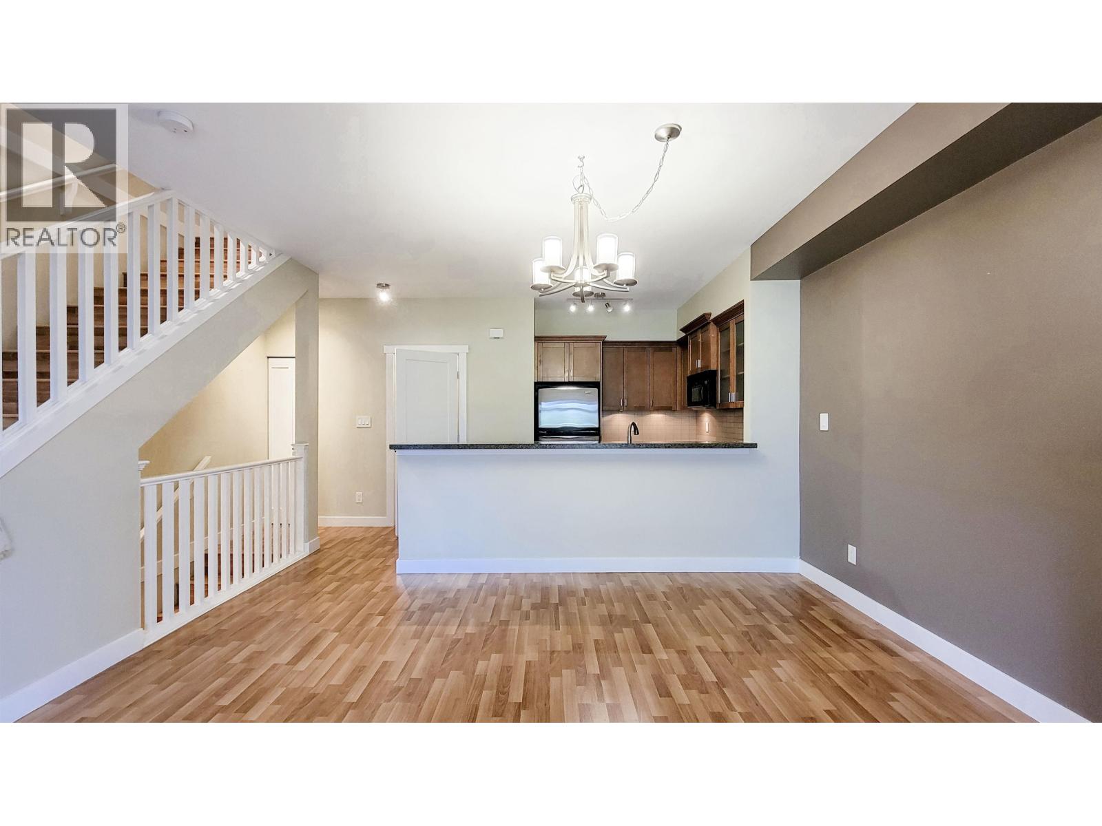 74 7388 MACPHERSON AVENUE, Burnaby