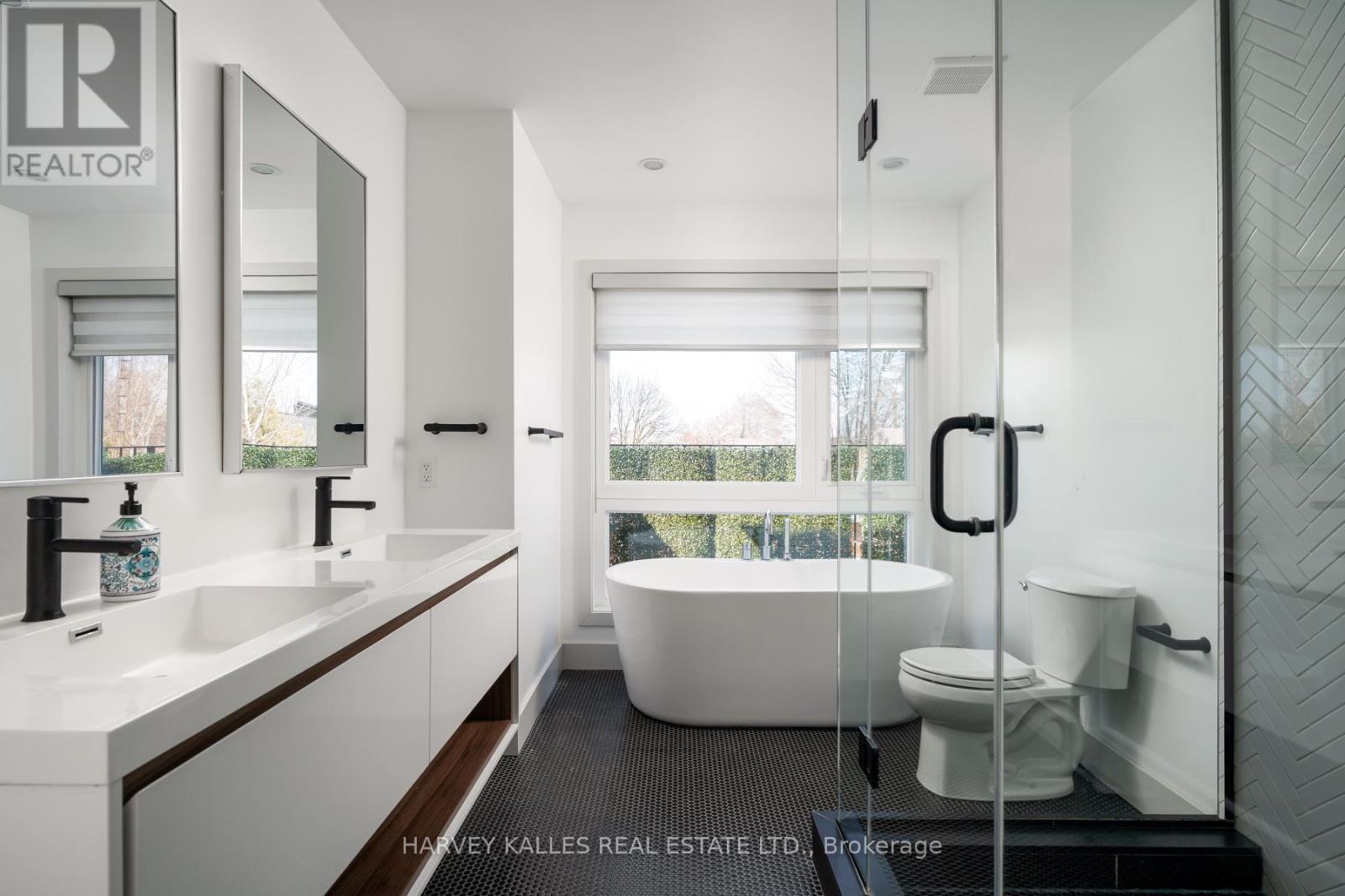 38 ALAMEDA AVENUE - 28
