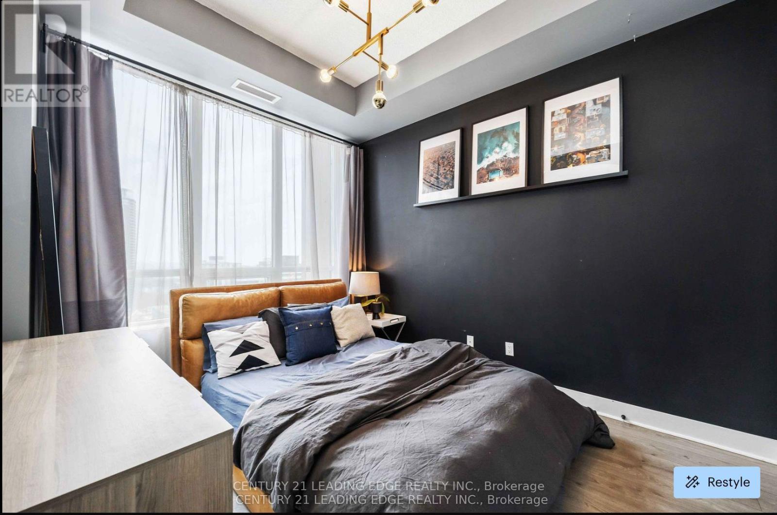#2203 28 LINDEN STREET - 12