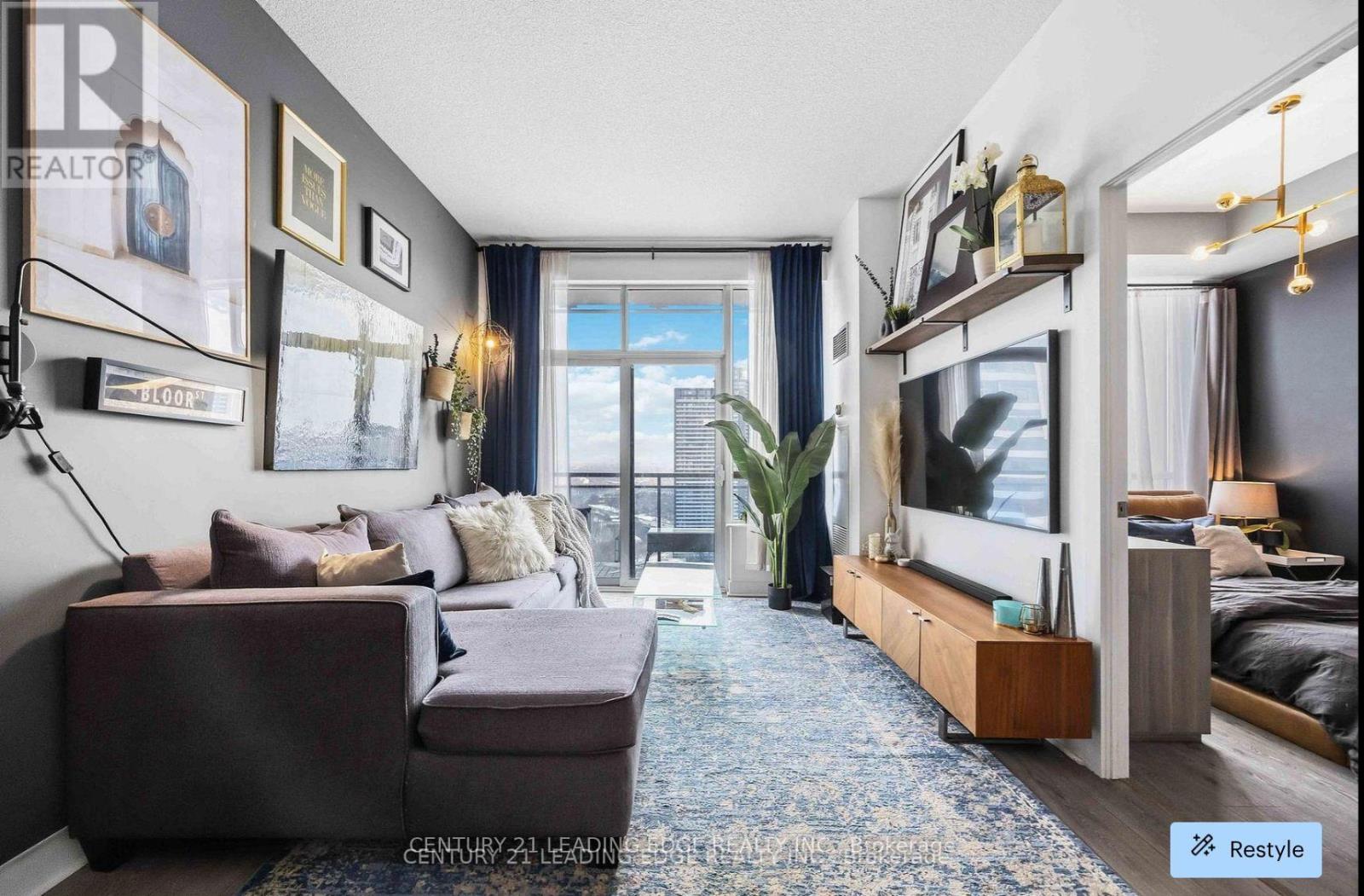 #2203 28 LINDEN STREET - 7
