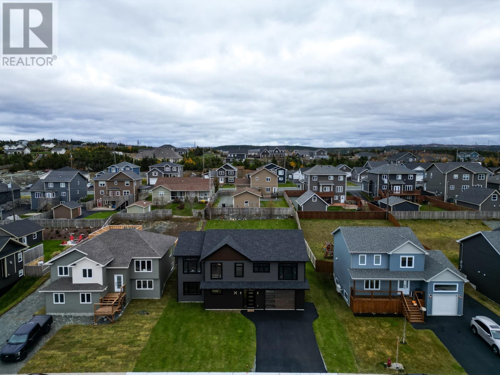 16 Lucston Avenue - 36