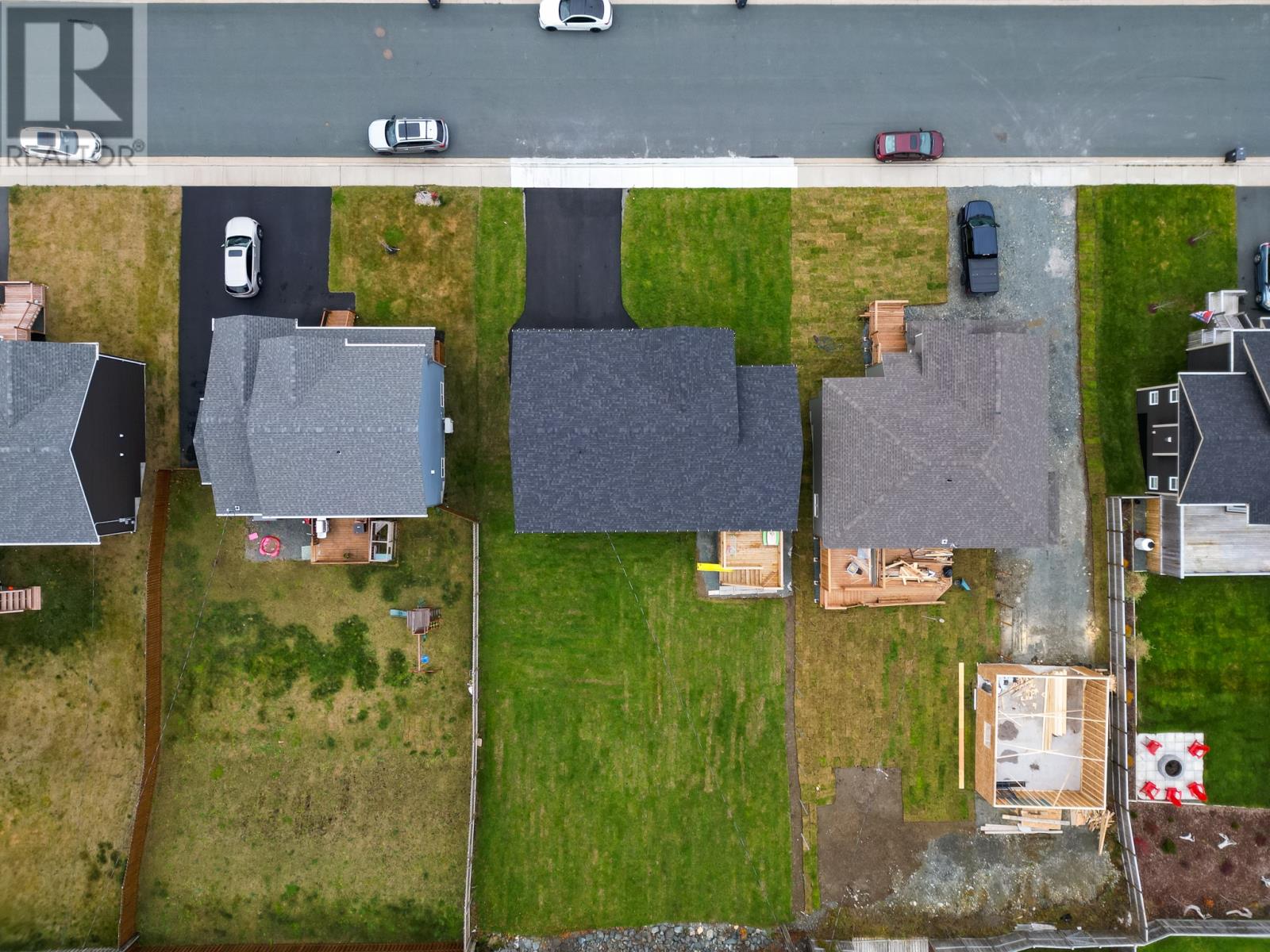 16 Lucston Avenue - 42