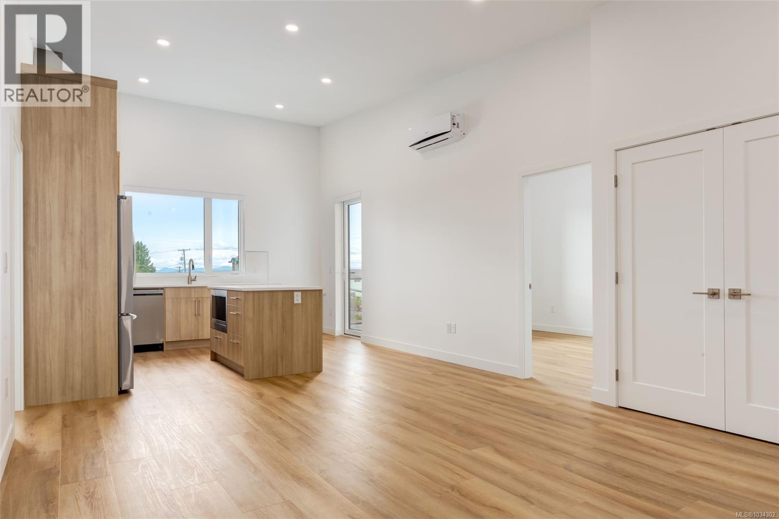 304 7181 Lantzville Rd, Lantzville