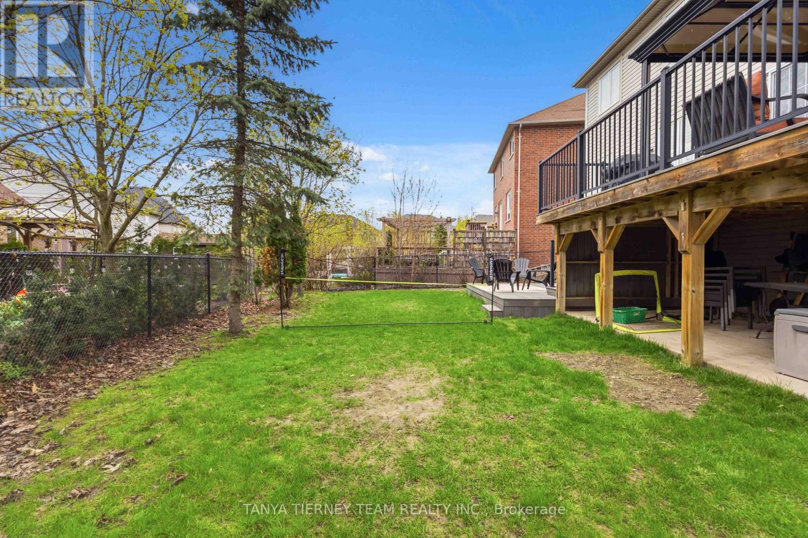 2315 HACKETT PLACE - 47