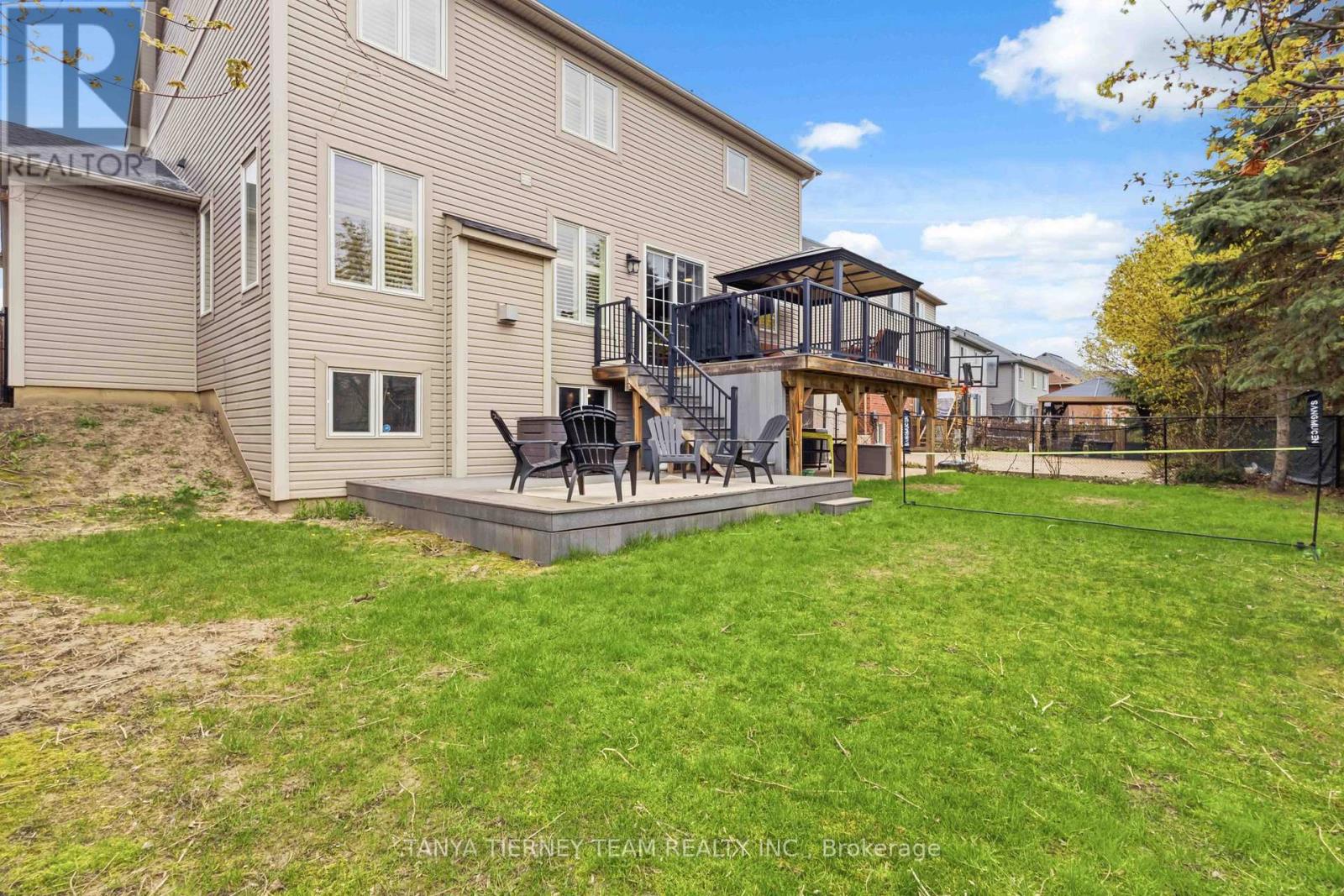 2315 HACKETT PLACE - 50
