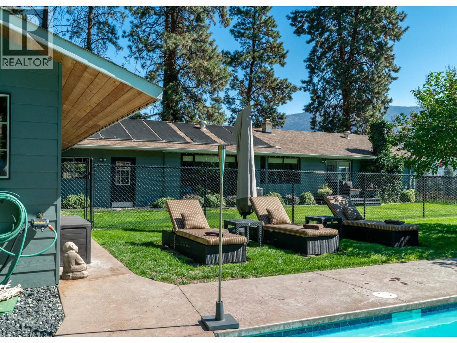 483 Pinehill Road - 19