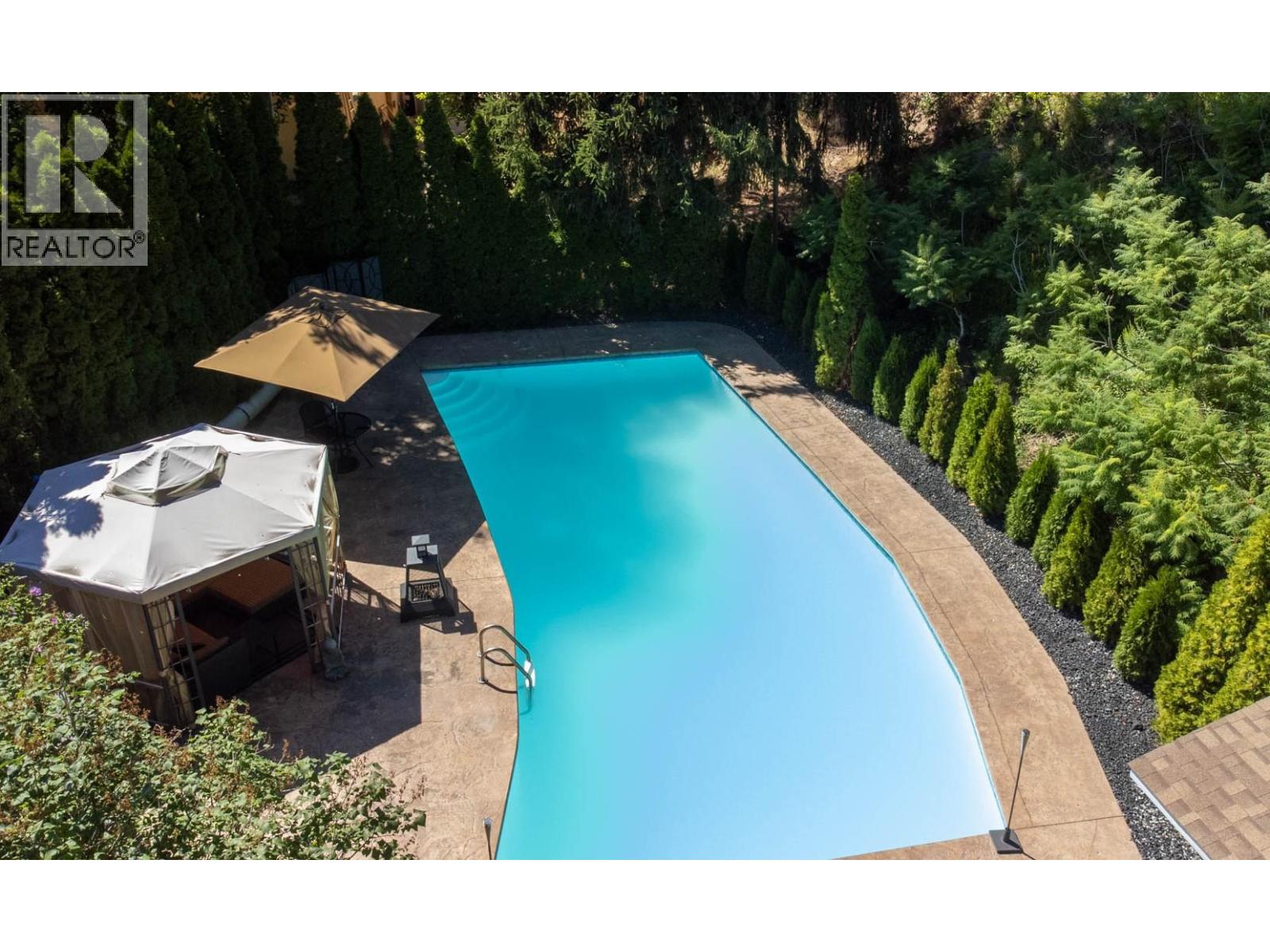 483 Pinehill Road, Oliver