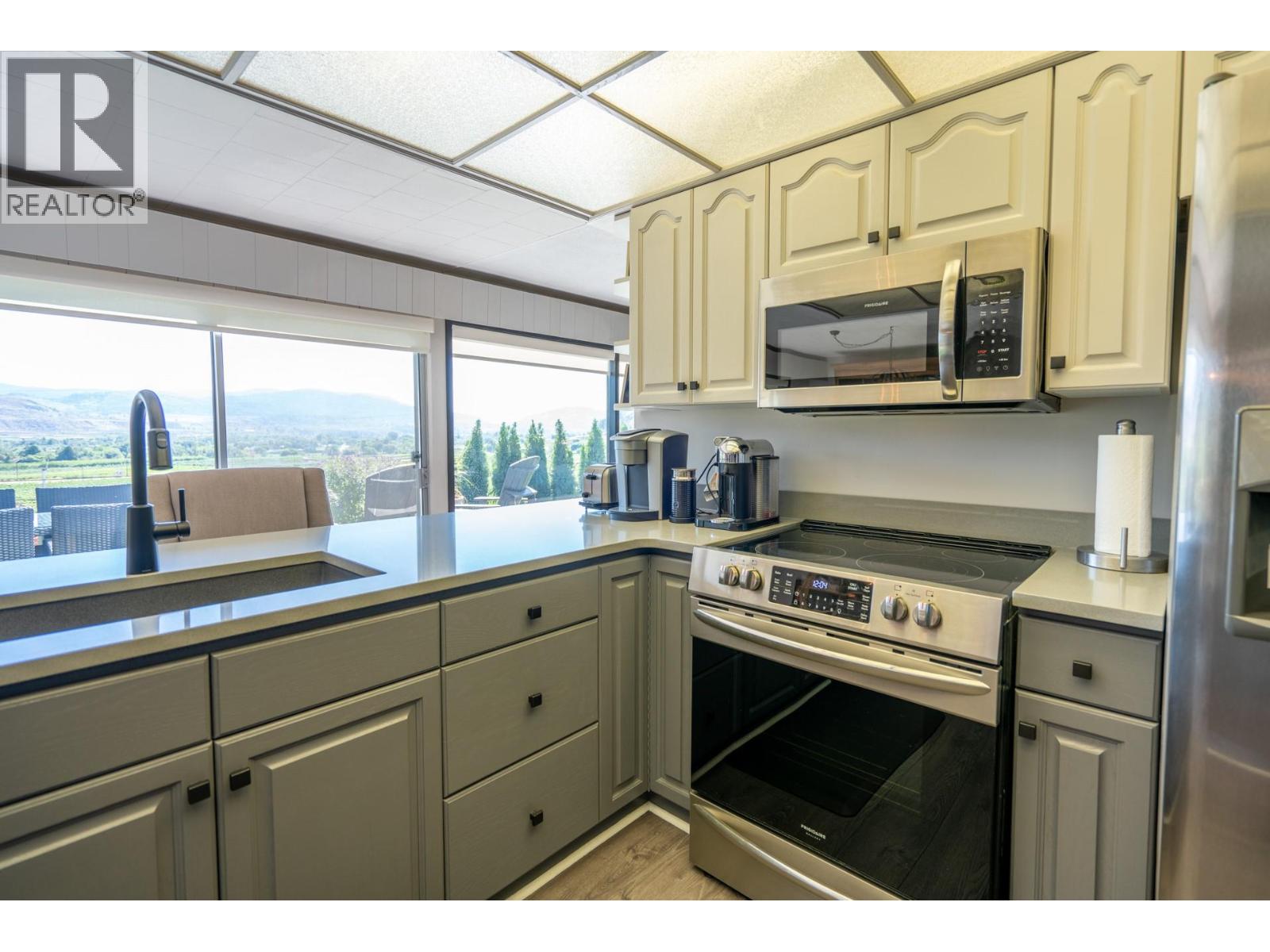 483 Pinehill Road - 36