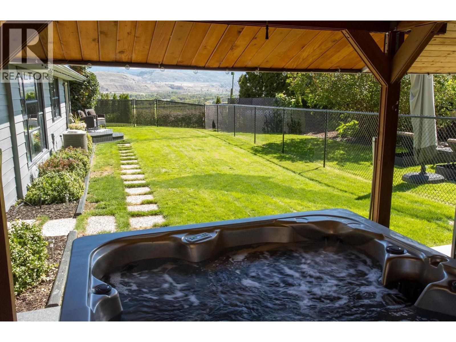 483 Pinehill Road, Oliver