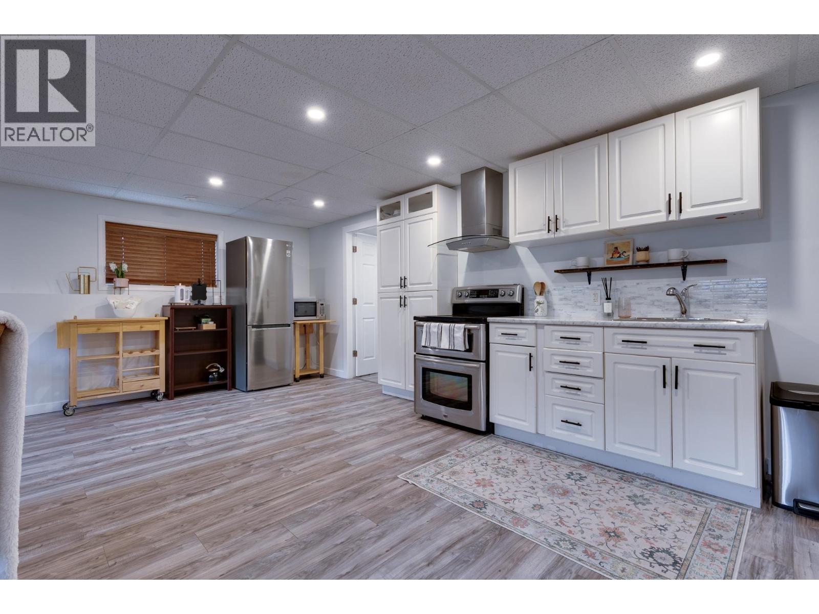 3531 CHARTWELL AVENUE - 29