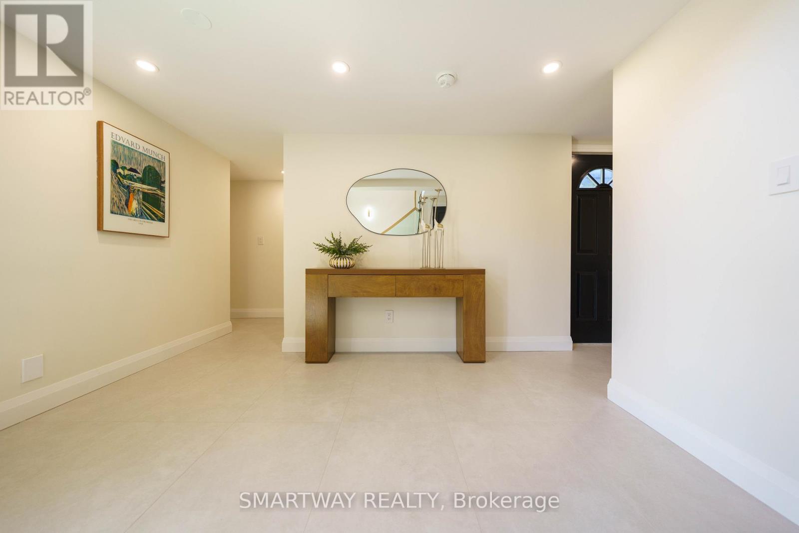 107 CAMPBELL CRESCENT - 10