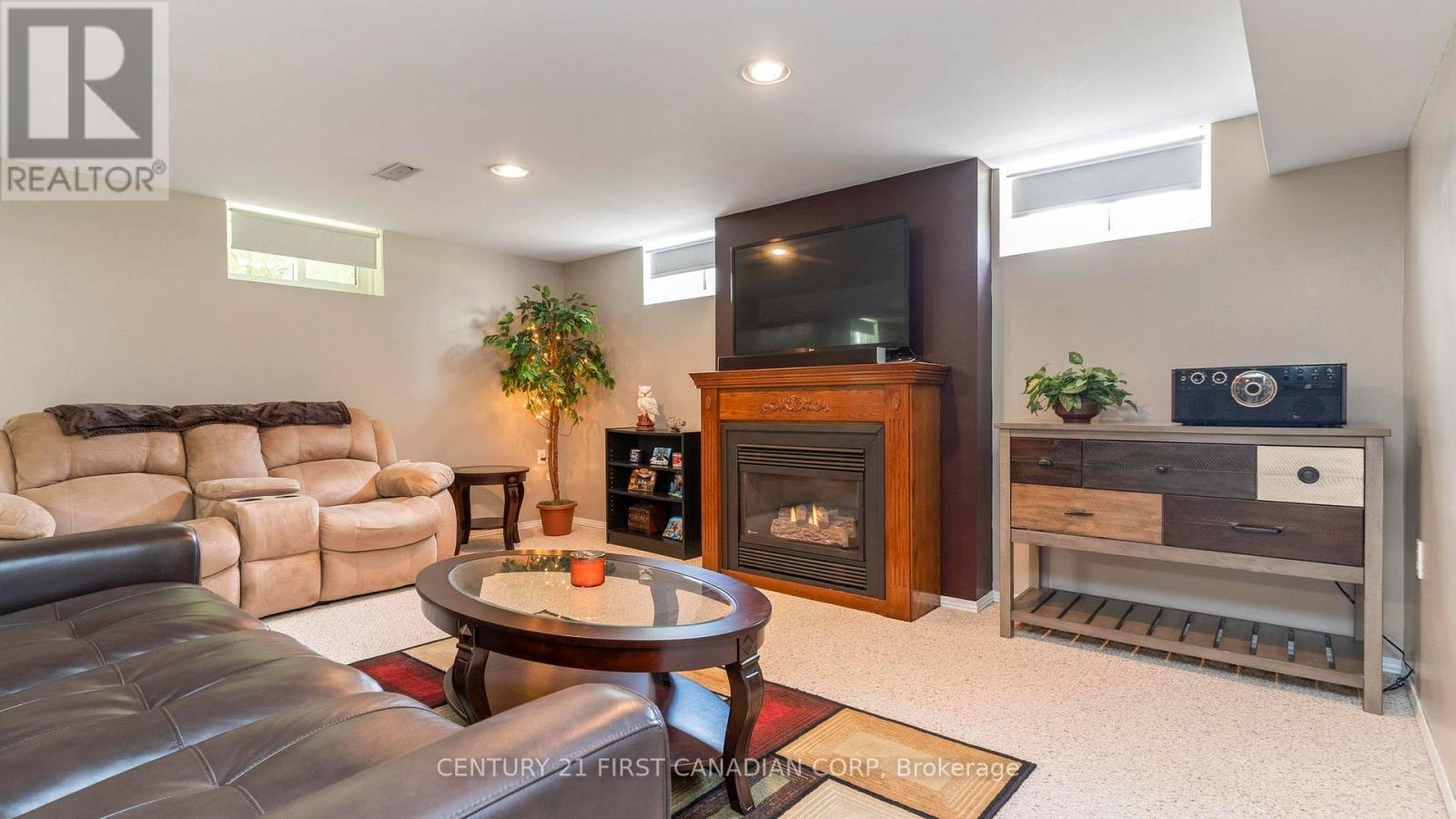 85 ALGONQUIN CRESCENT - 29