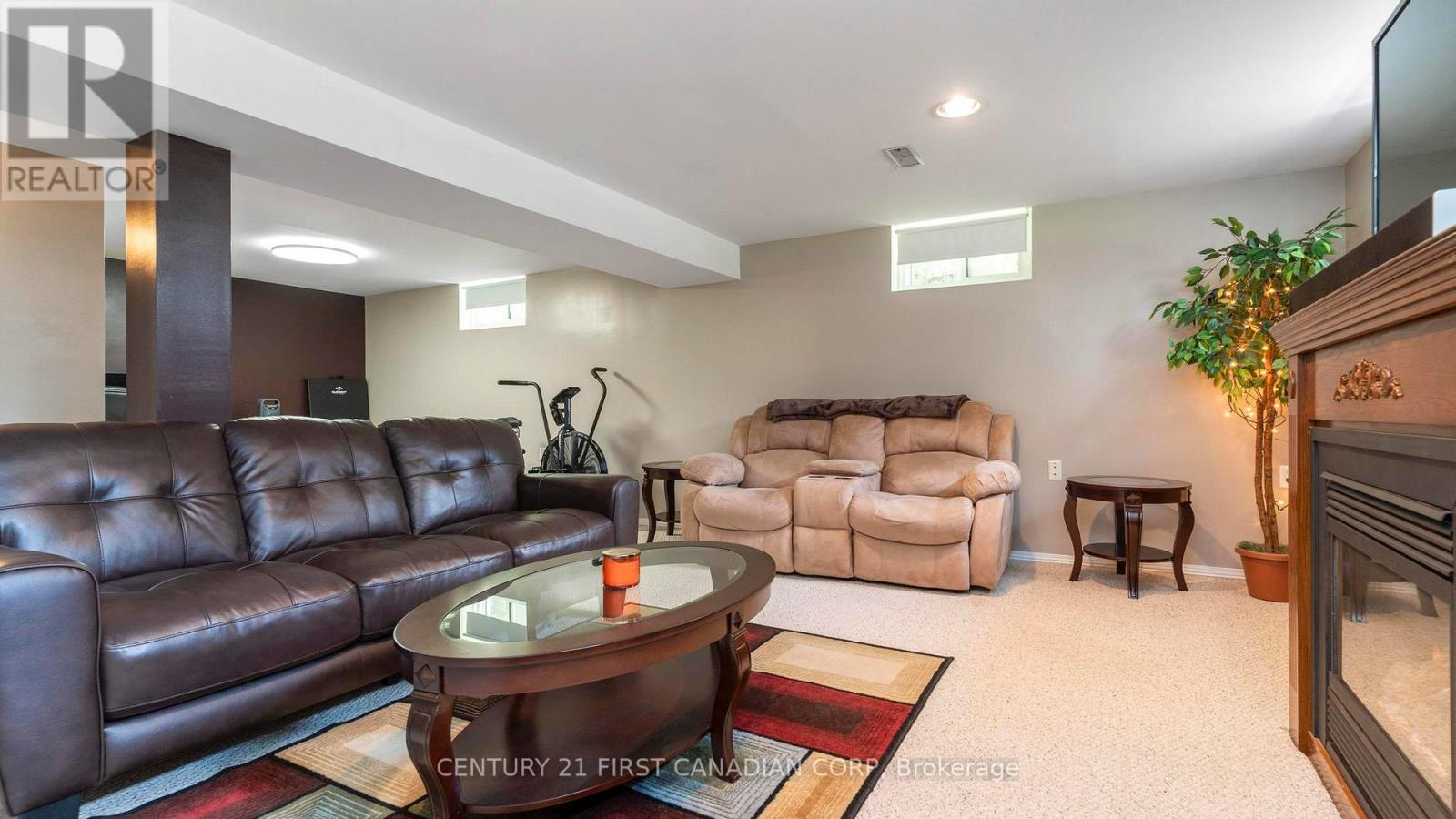 85 ALGONQUIN CRESCENT - 30