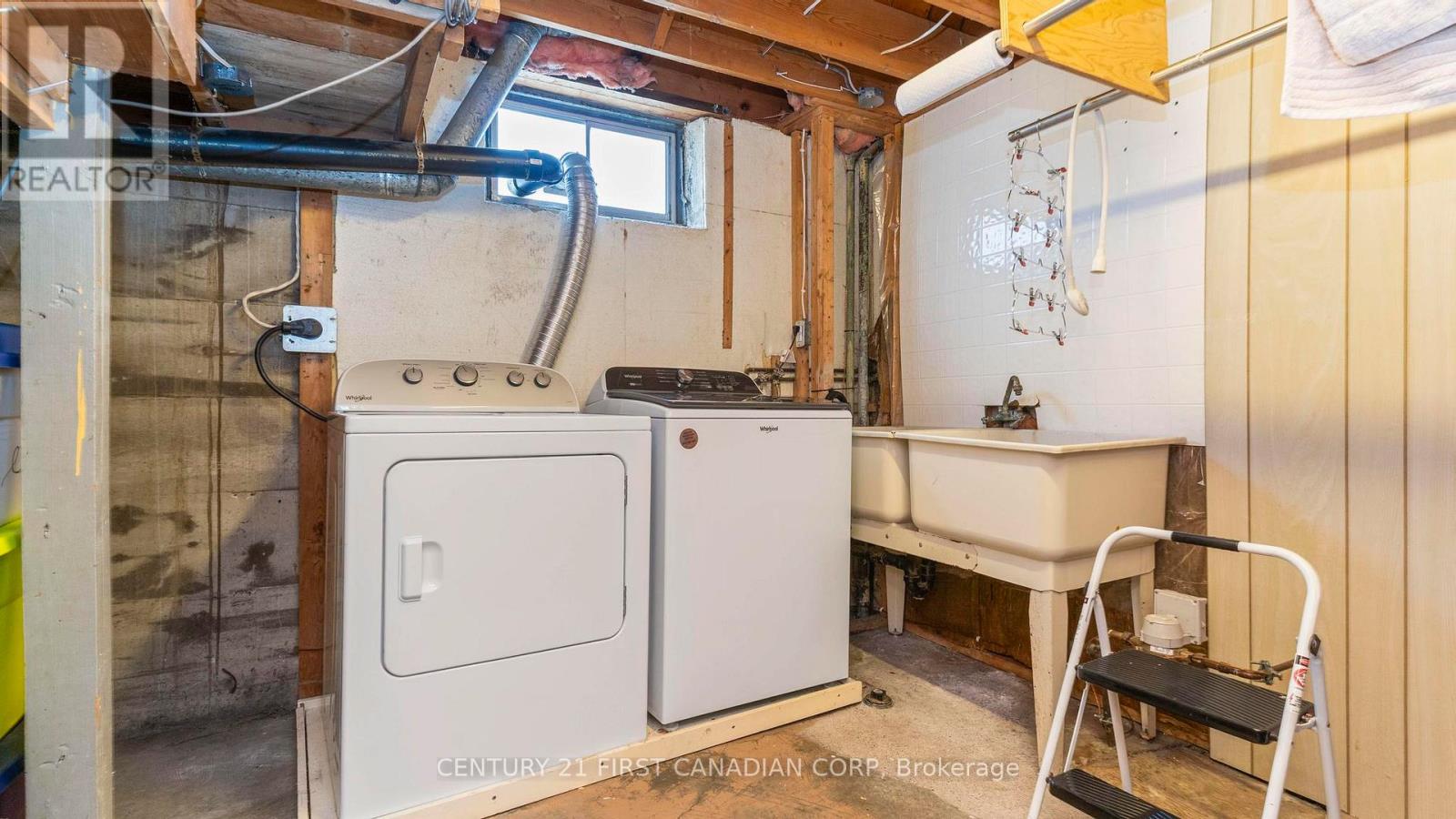 85 ALGONQUIN CRESCENT - 36