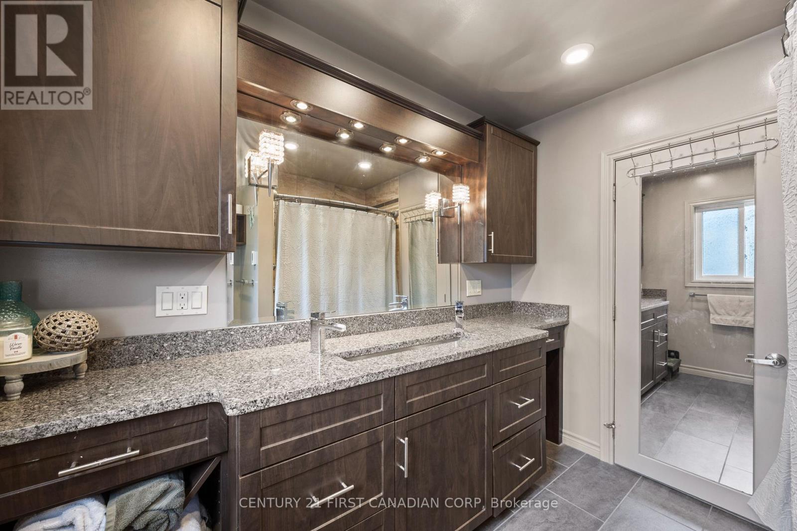 191 PRINCE ALBERT STREET - 20