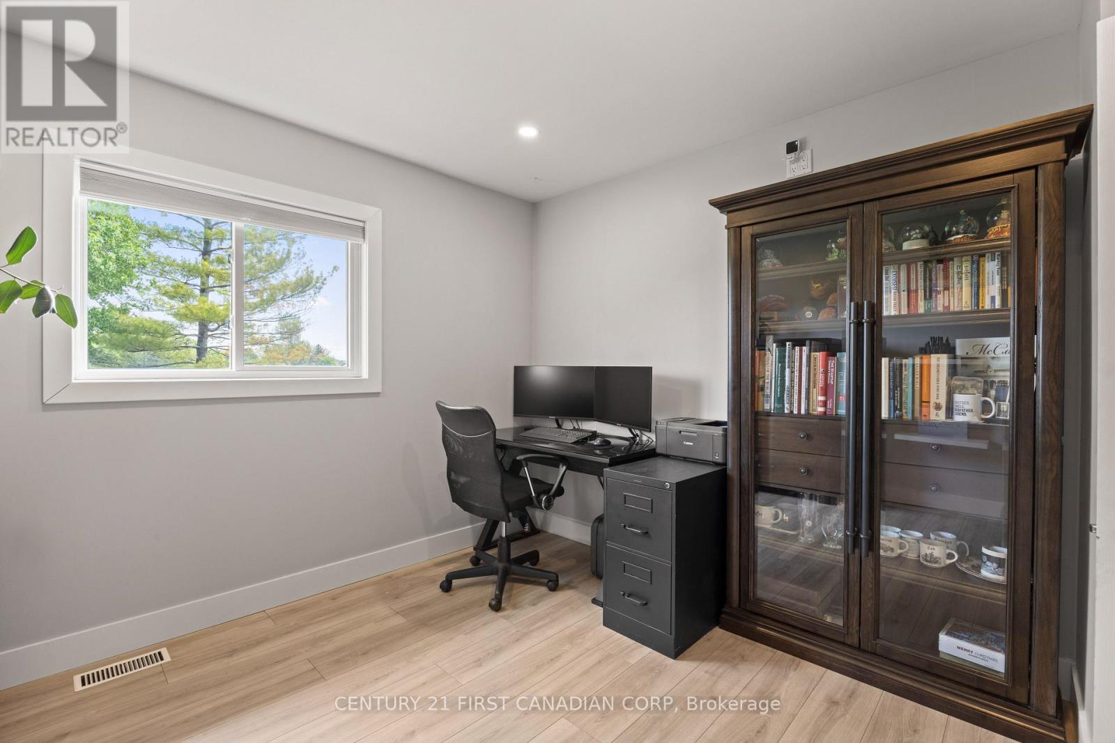 191 PRINCE ALBERT STREET - 22