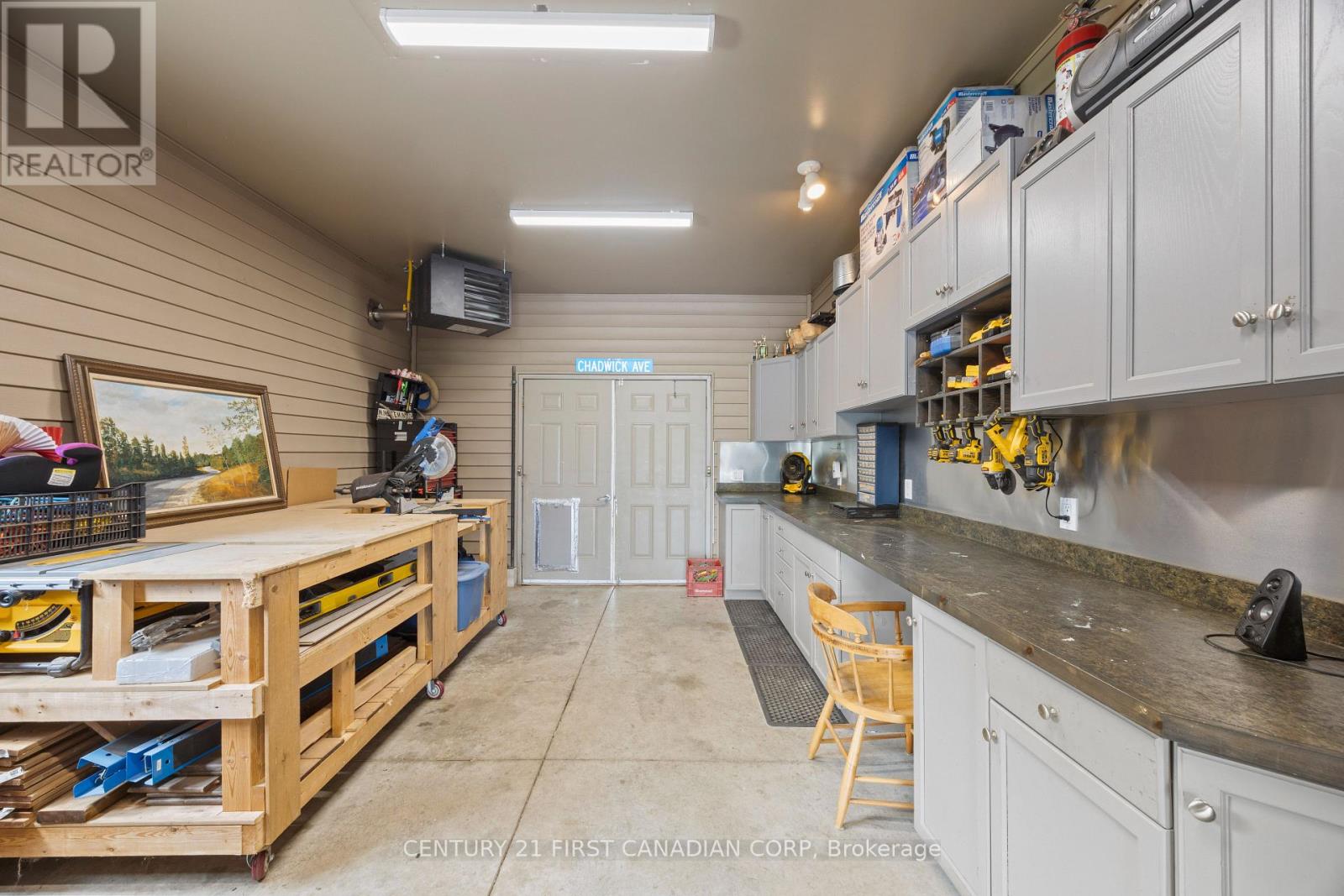 191 PRINCE ALBERT STREET - 35