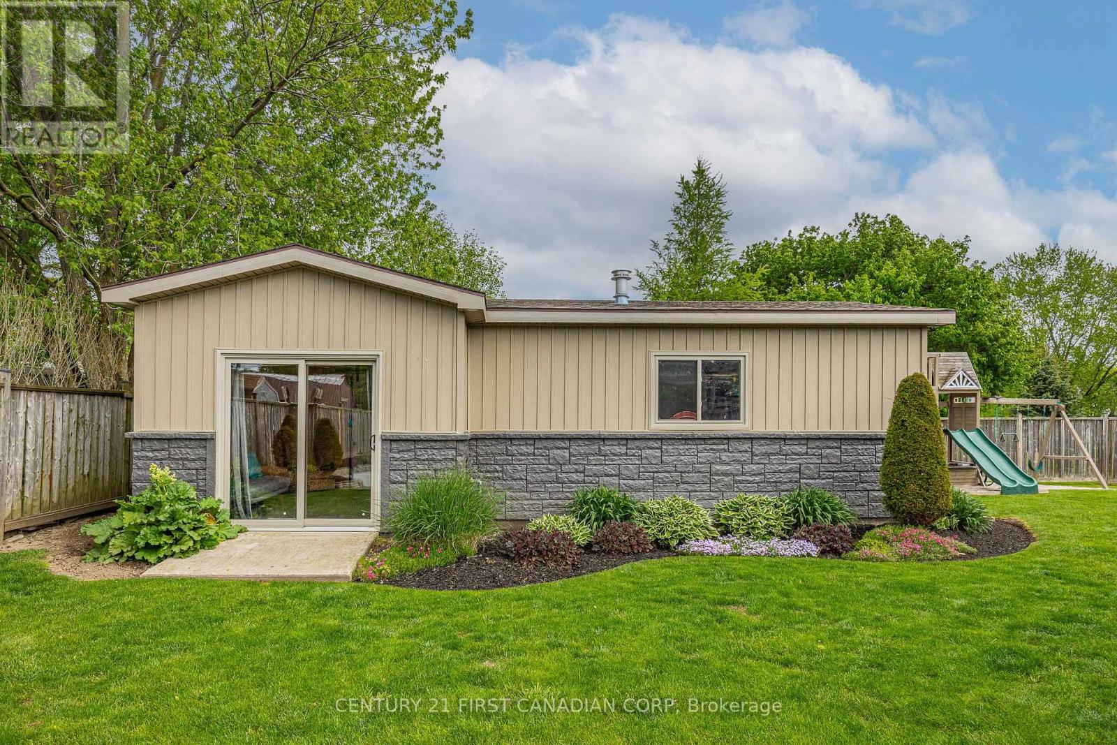 191 PRINCE ALBERT STREET - 40