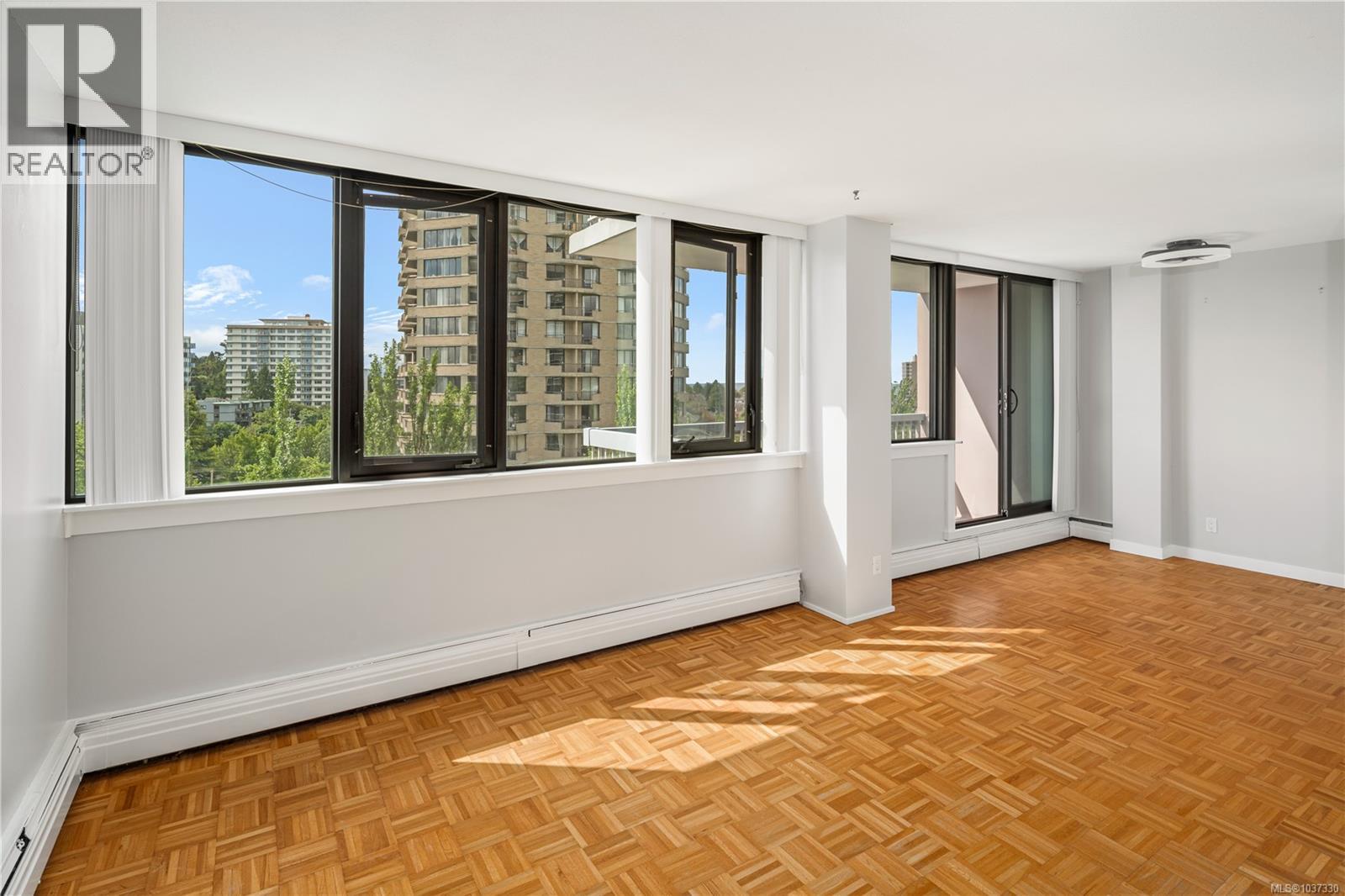 907 647 Michigan St, Victoria