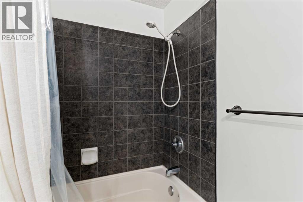 #2 219 Village Terrace SW - 14