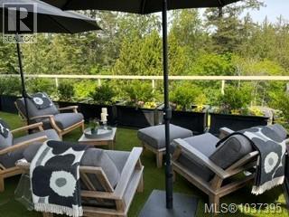1 4771 Cordova Bay Rd, Saanich
