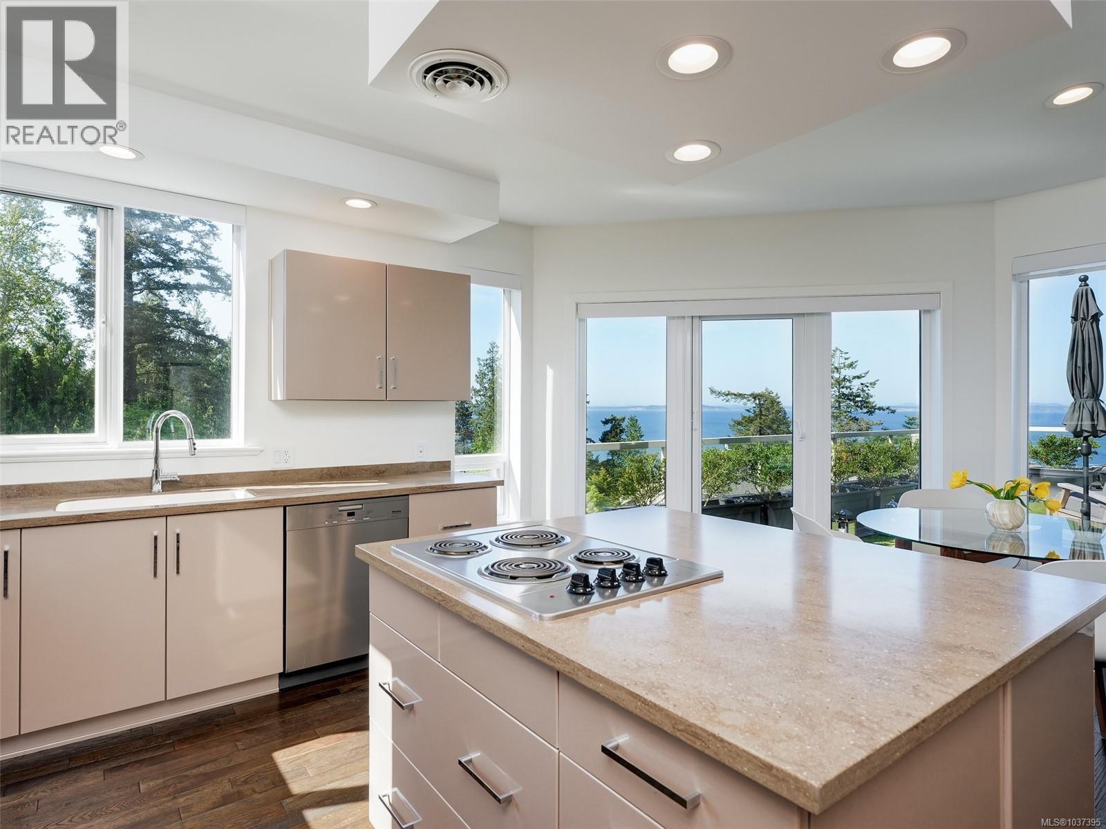 #1 4771 Cordova Bay Rd - 20