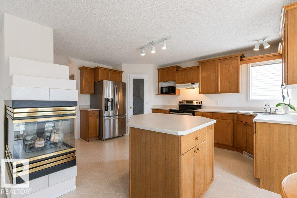 1346 118A ST NW - 13