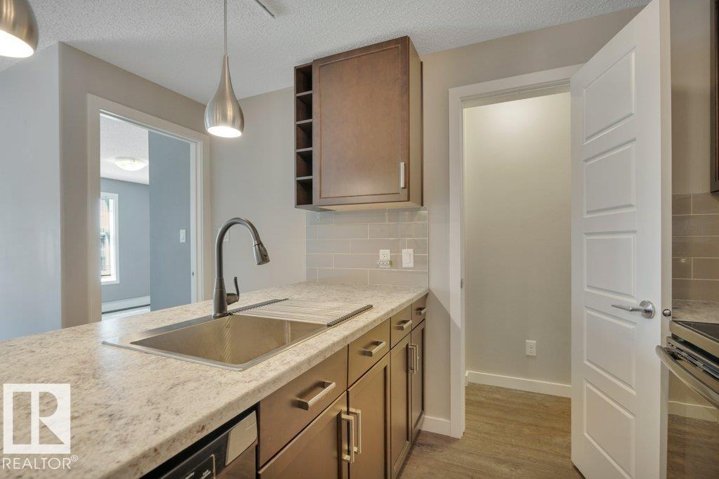 #206 5510 SCHONSEE DR NW - 19