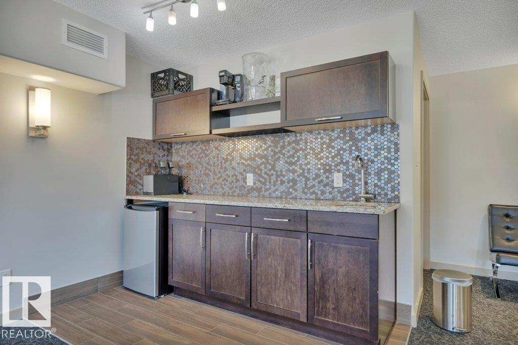 #206 5510 SCHONSEE DR NW - 32