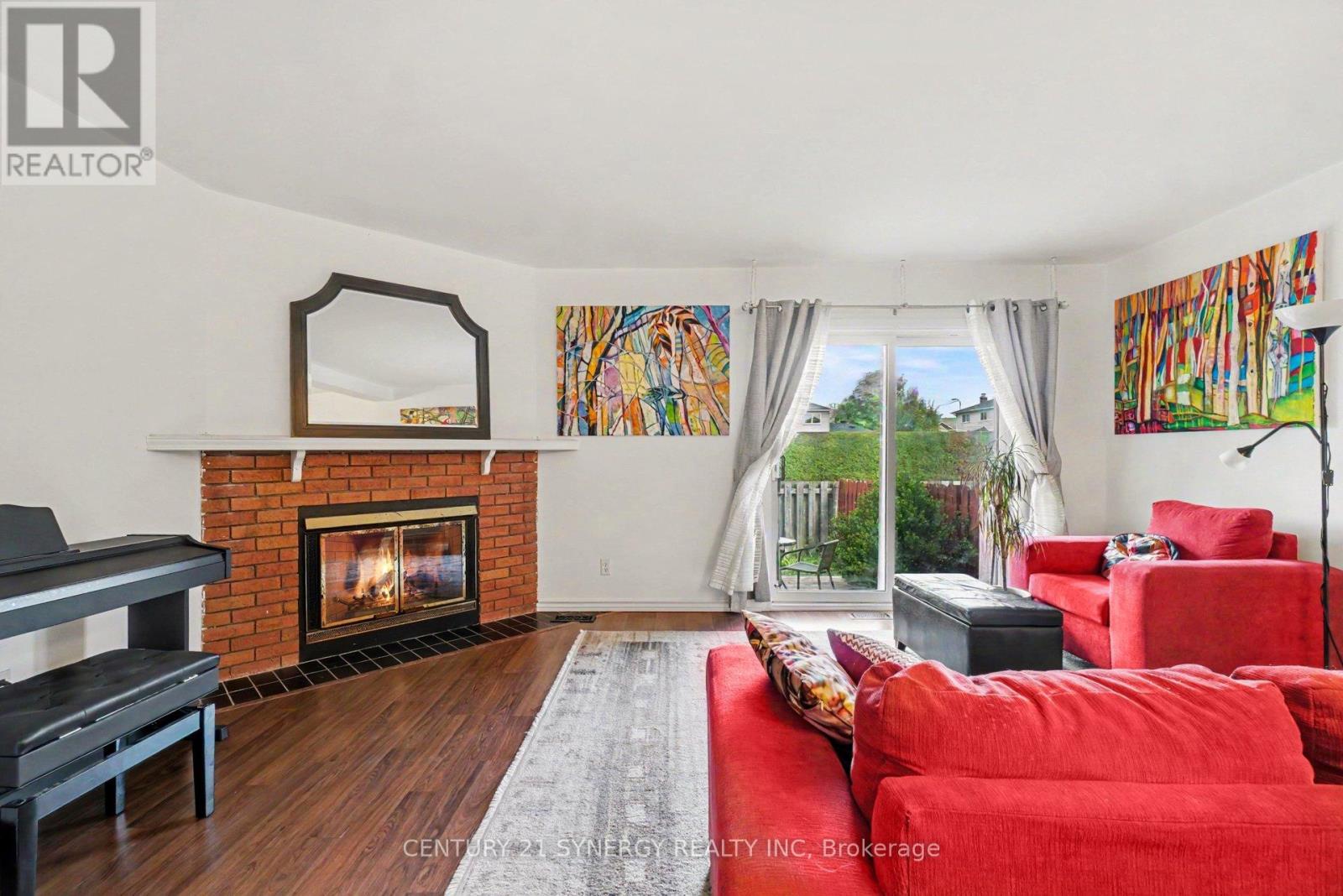 373 MONICA CRESCENT - 12