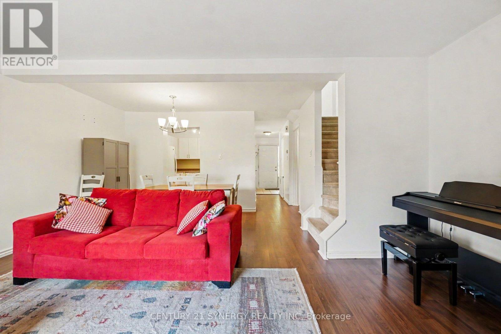 373 MONICA CRESCENT - 13