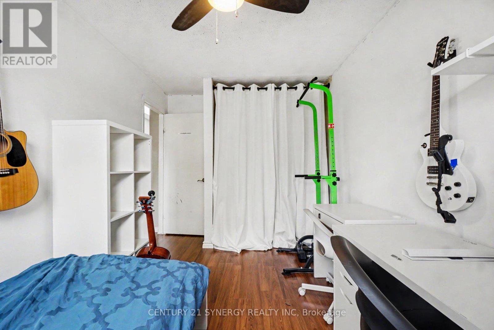 373 MONICA CRESCENT - 21