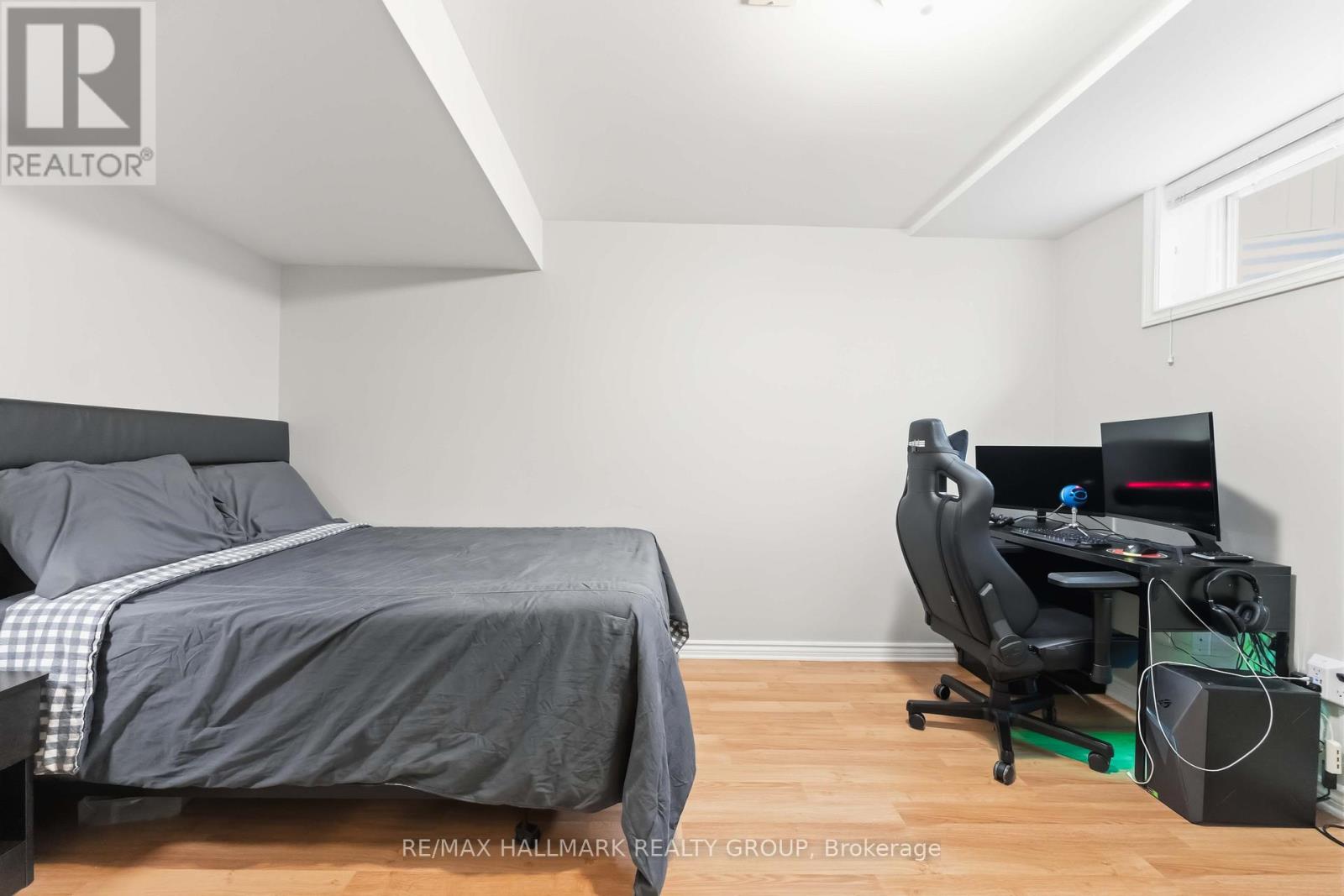 22 OAK GROVE STREET - 20