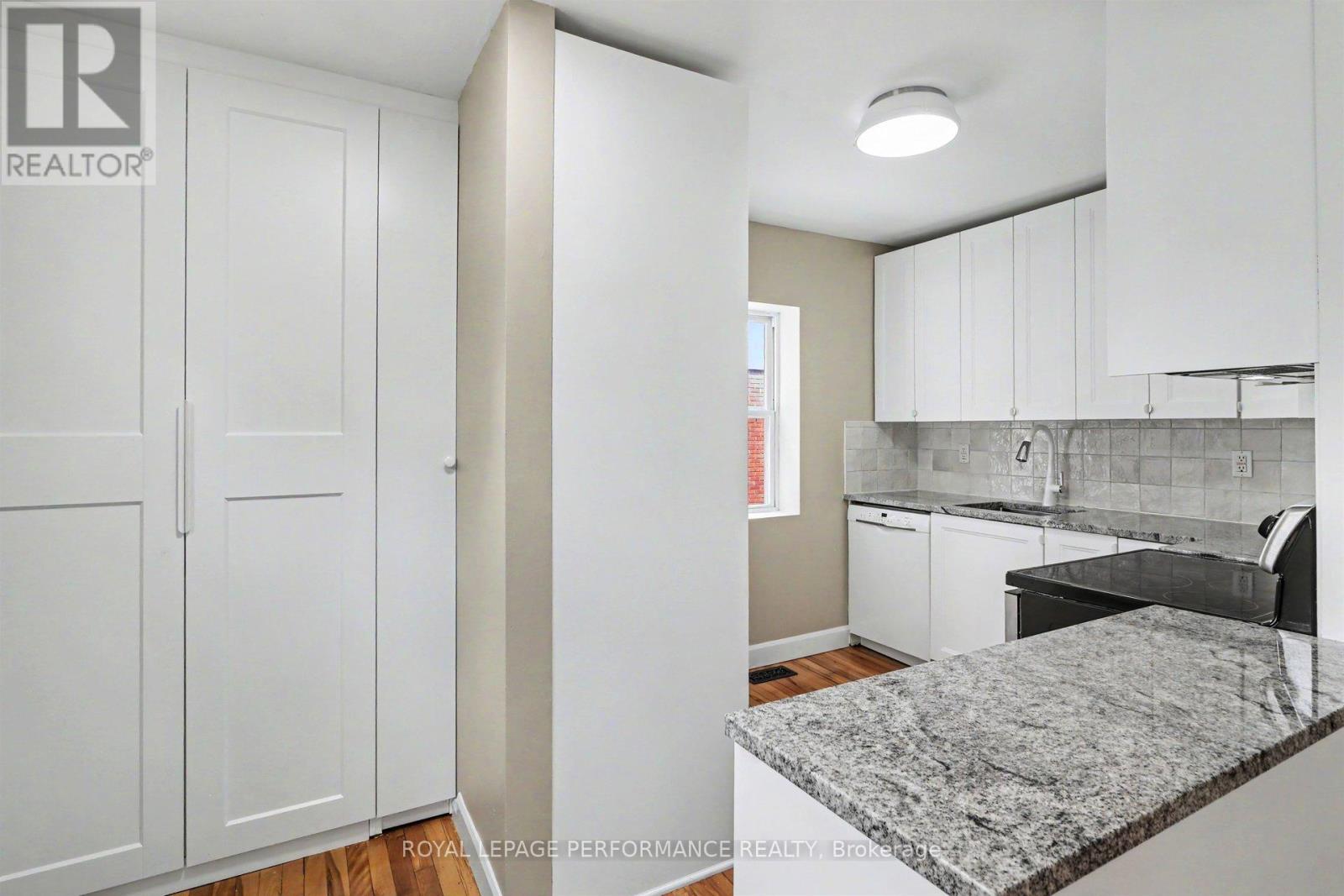 975 SHERIDAN AVENUE - 7