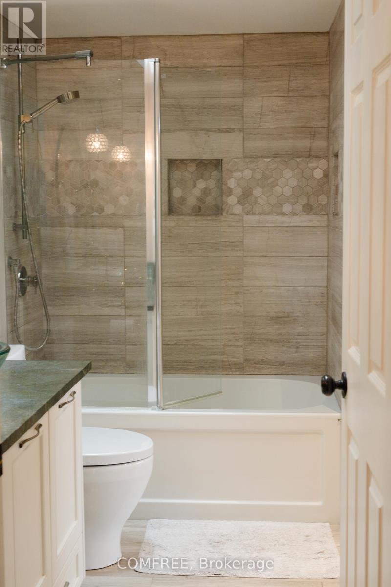10 ENDICOTT DRIVE - 14