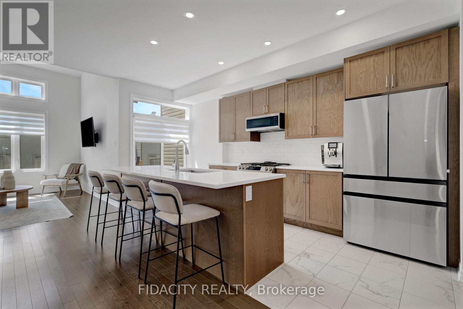 1005 KIJIK CRESCENT - 10