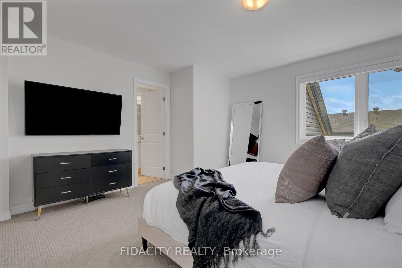 1005 KIJIK CRESCENT - 16