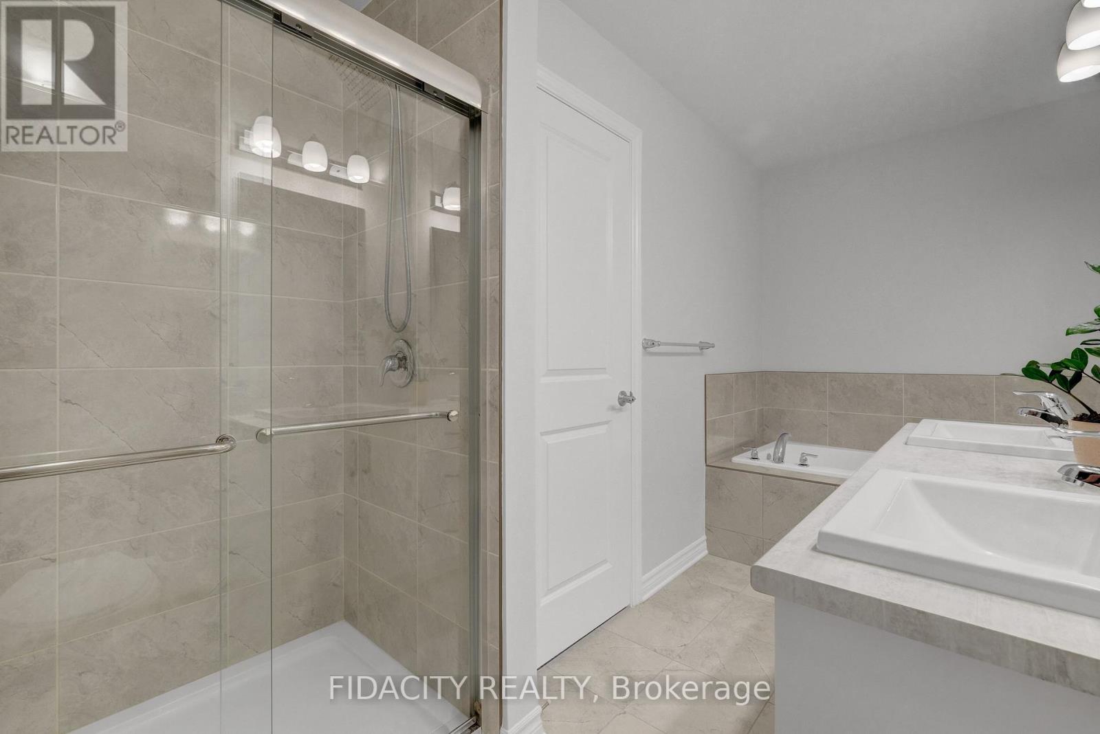 1005 KIJIK CRESCENT - 18