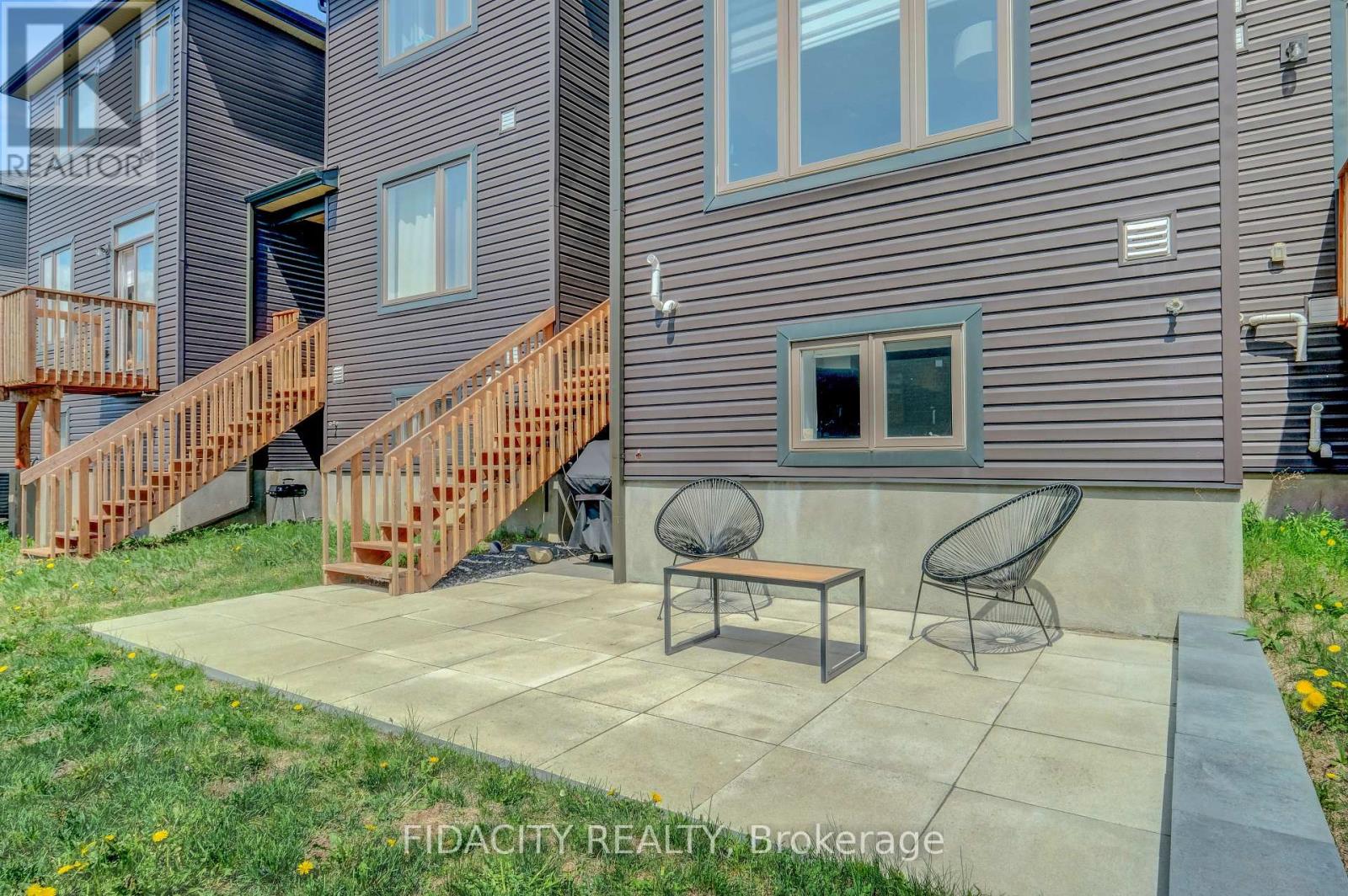 1005 KIJIK CRESCENT - 28