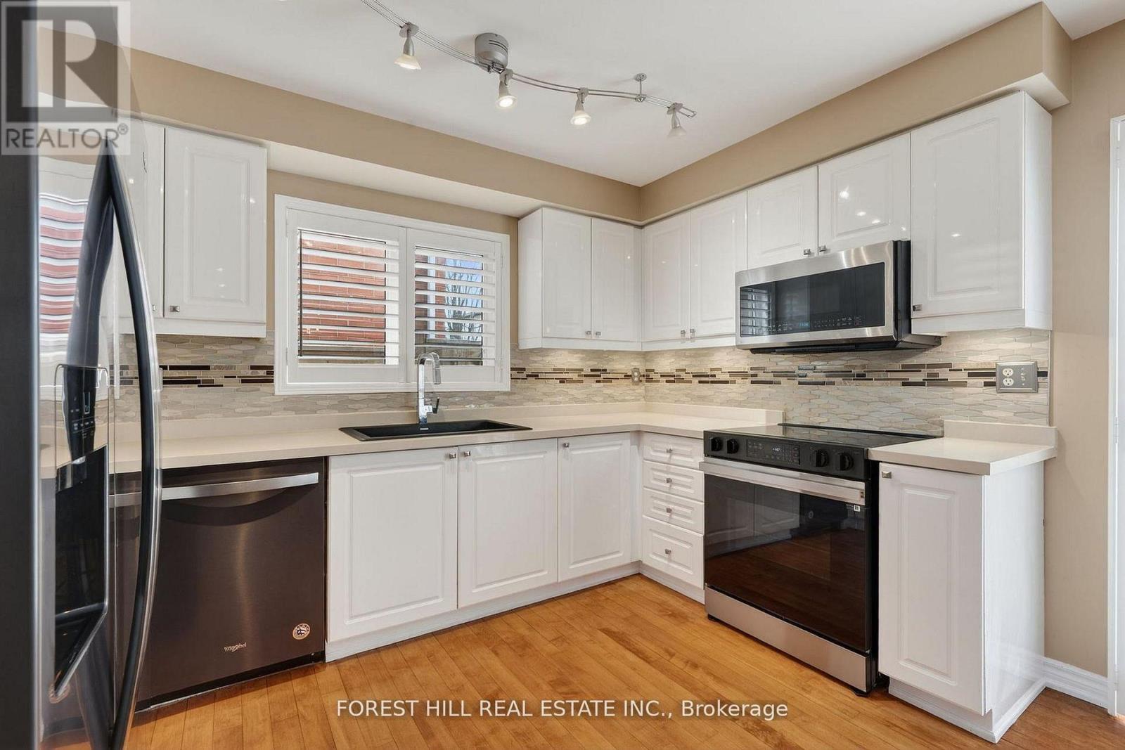 17 LILLEY AVENUE - 17