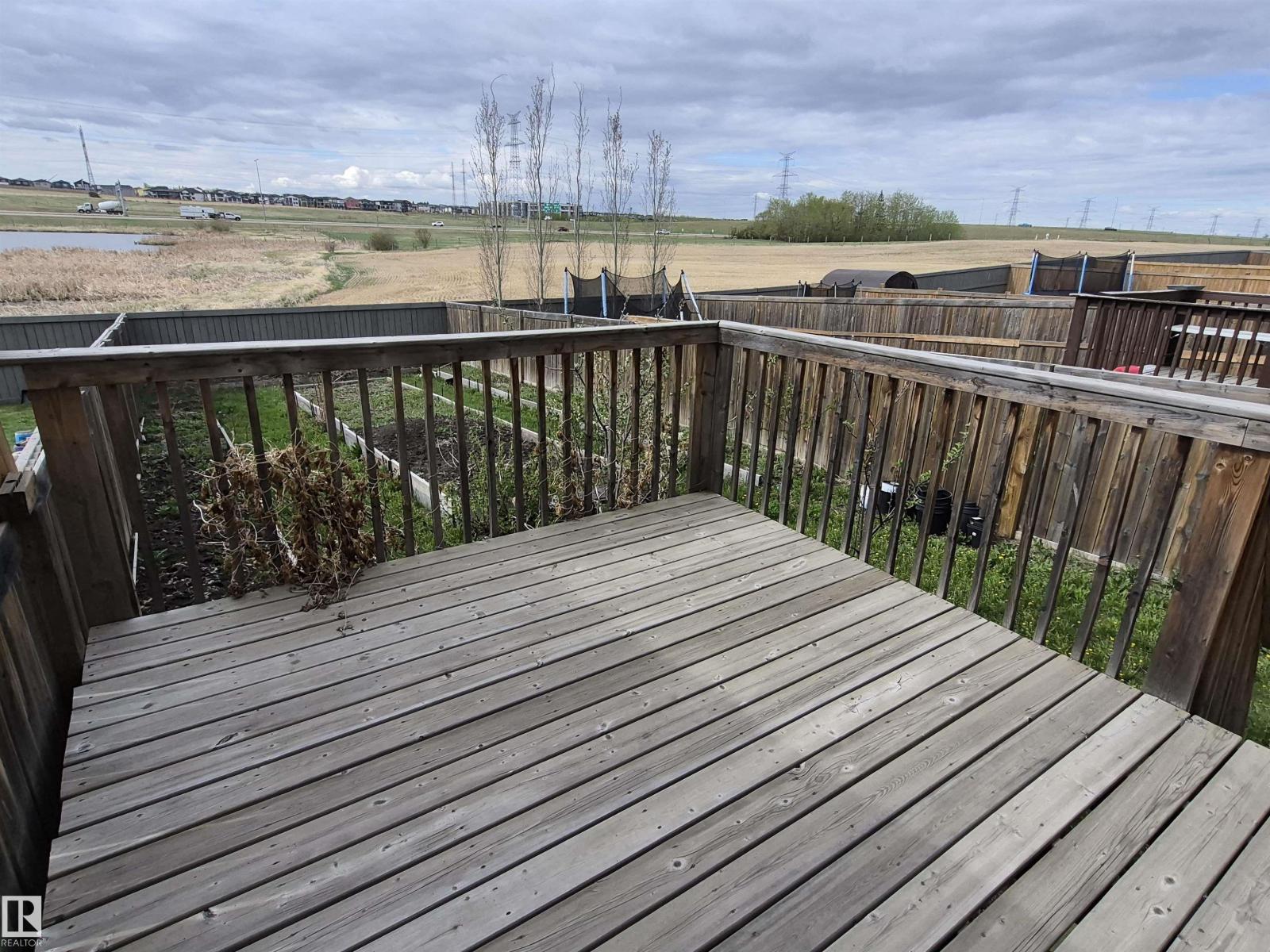 3217 11 AV NW - 37