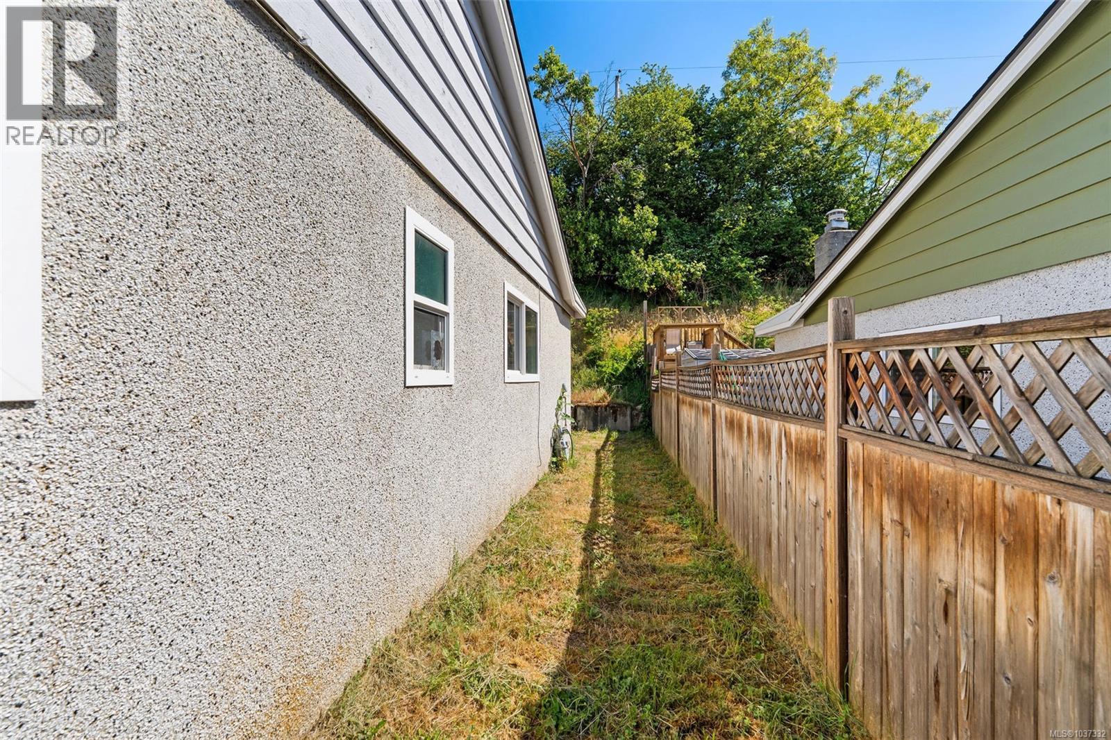 388 Pine St - 27