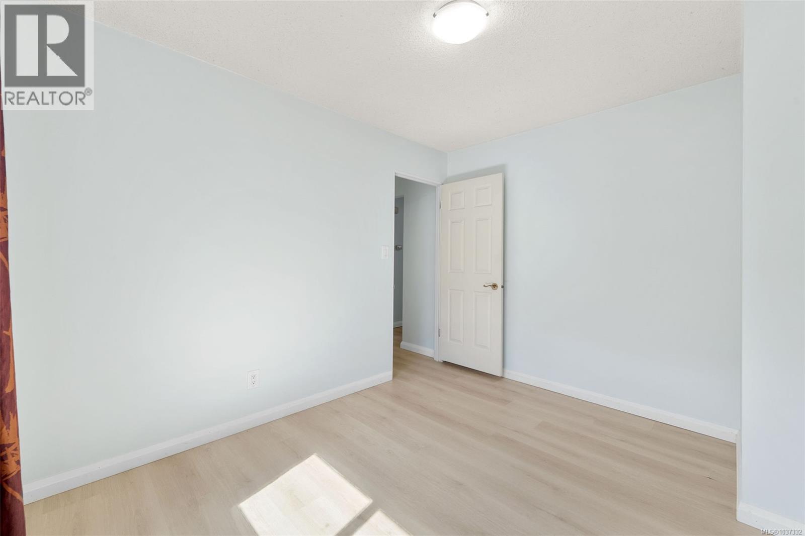 388 Pine St - 24