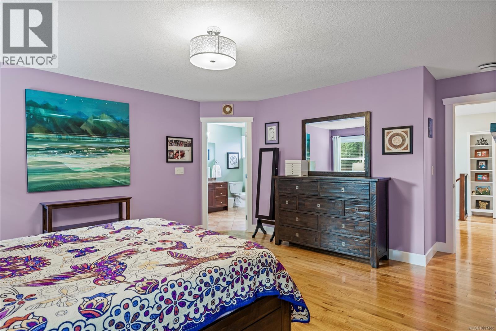 512 Martina Way - 34