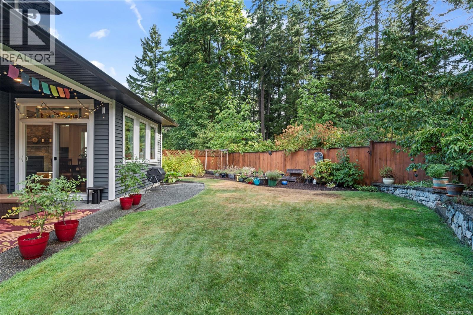 512 Martina Way - 4