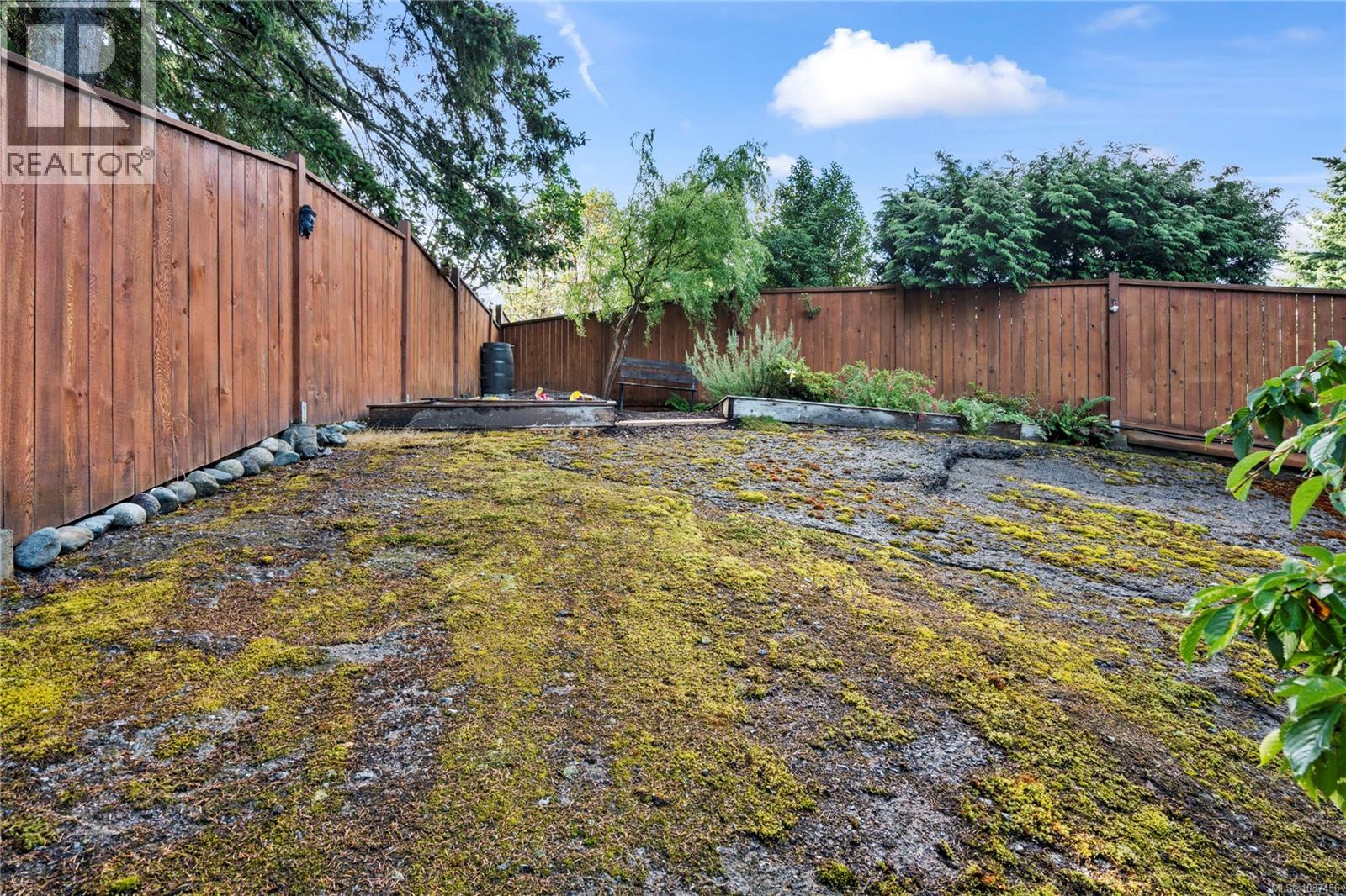 512 Martina Way - 54