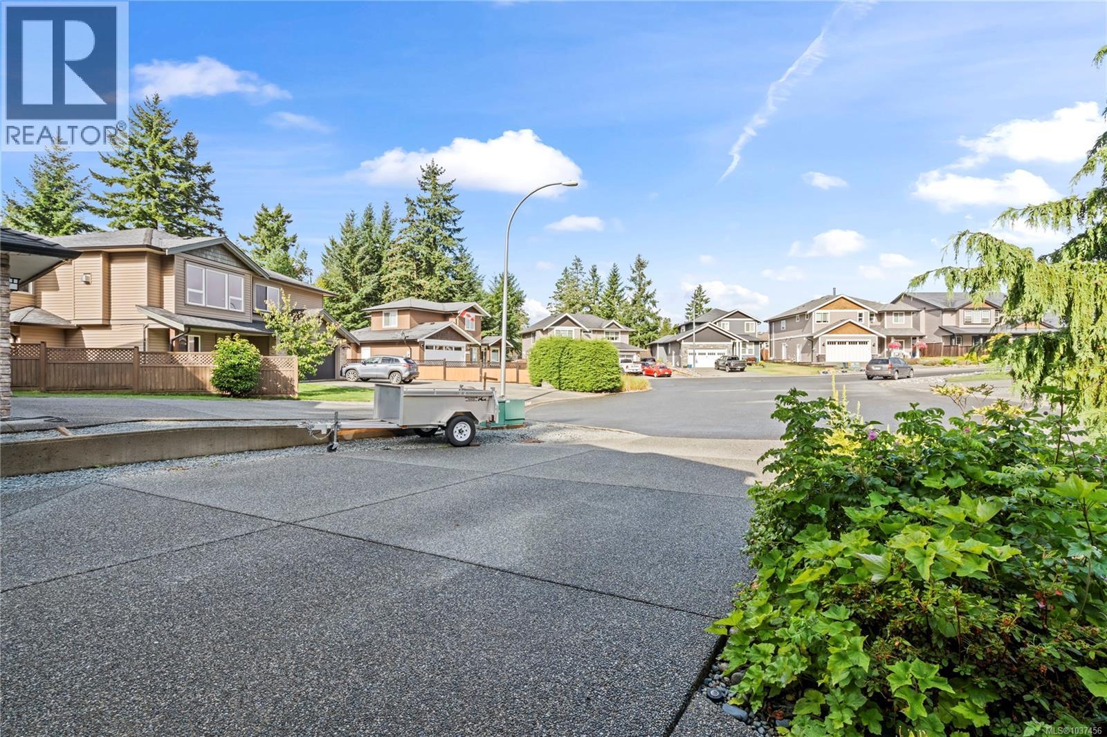 512 Martina Way - 60